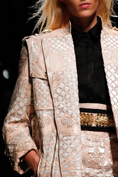 Look 39